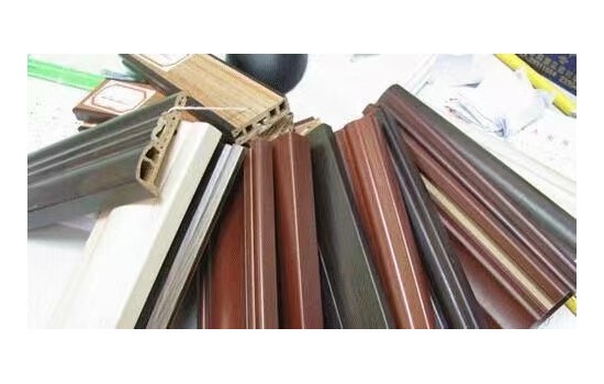 新型增強(qiáng)塑木包覆玻璃鋼復(fù)合型材