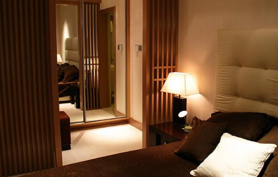 塑木吸音材料技術進展