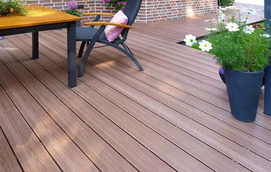 靜音塑木地板的應(yīng)用