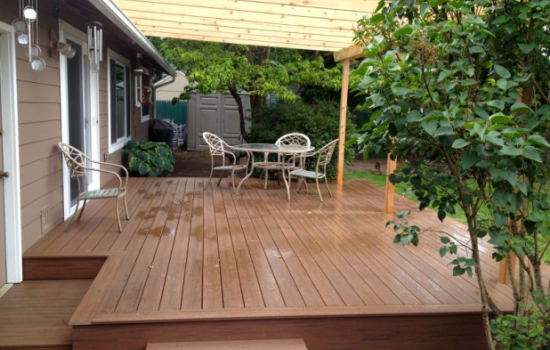 多功能型有機納米增強塑木復合材料