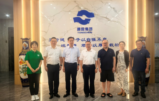 王占杰理事長一行到浙江天博生物新材料股份有限公司及浙江通凱控股集團有限公司總部進行調(diào)研