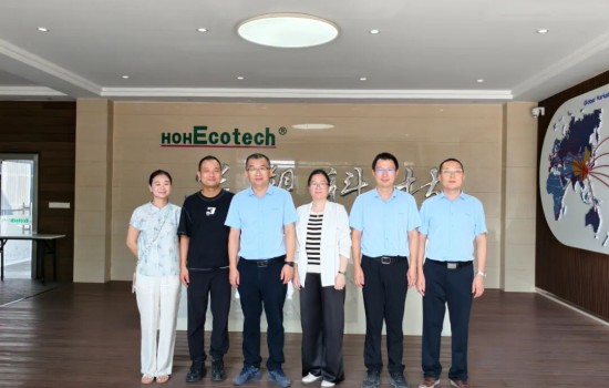 中國塑協(xié)塑木制品專委會走訪調(diào)研黃山華塑新材料科技有限公司、東北林業(yè)大學(xué)與泓之木高新材料承德股份有限公司