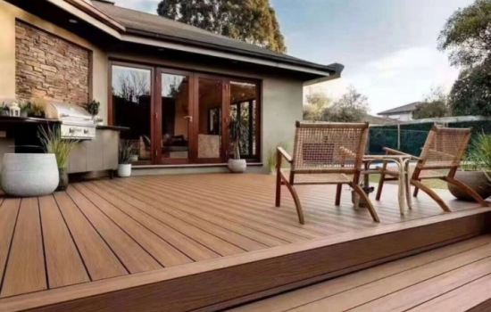 塑木復(fù)合材料開(kāi)發(fā)進(jìn)展